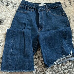Abercrombie & Fitch The Vintage Flare High Rise Size 28/6s